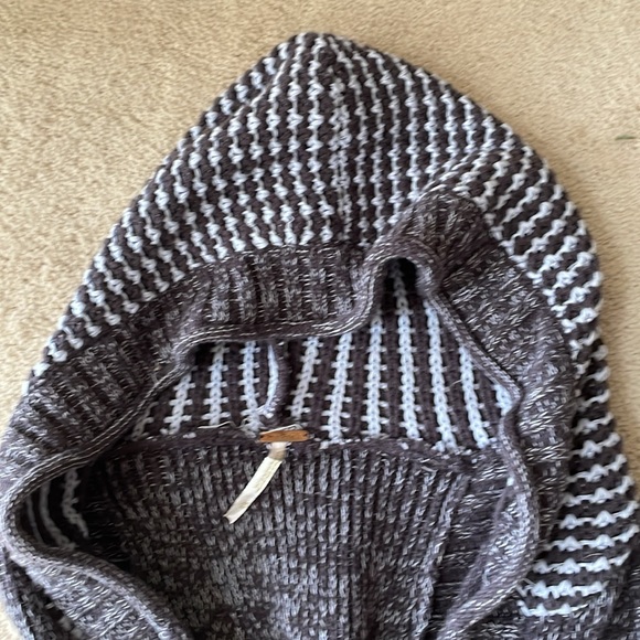 FREE PEOPLE multi color hooded sleeveless sweater vest—S - Picture 6 of 6